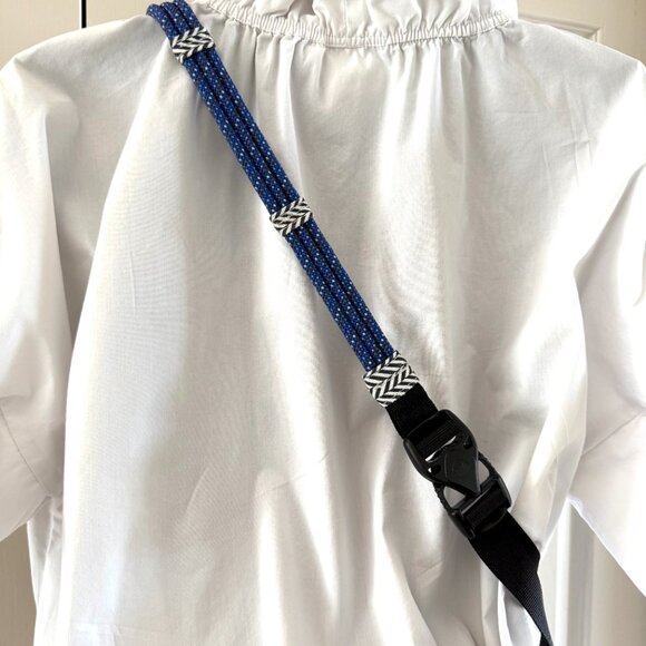 Kavu Rope Bag Chevron Shore 14" x 9.5" Chevron Sling Shoulder Bag - Picture 3 of 12